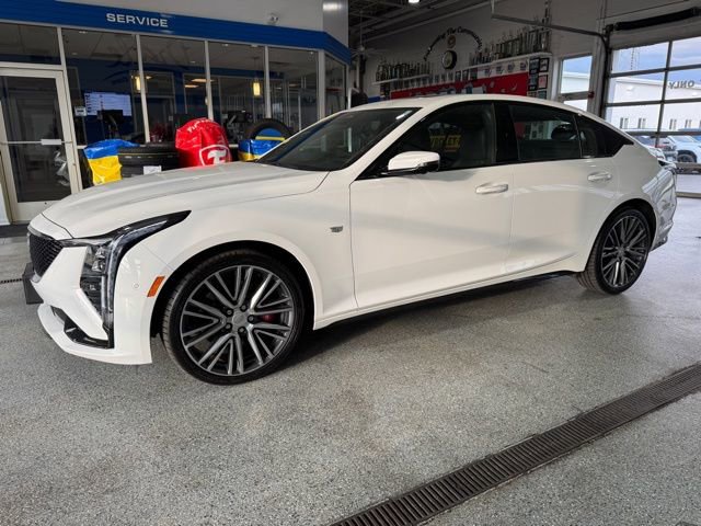 Used 2025 Cadillac CT5 Sport w/ Technology Package image 4