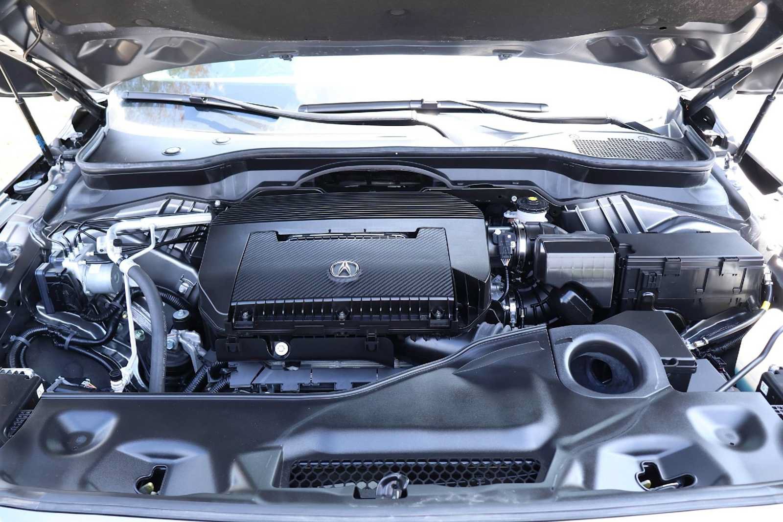 Certified 2026 Acura MDX FWD image 9