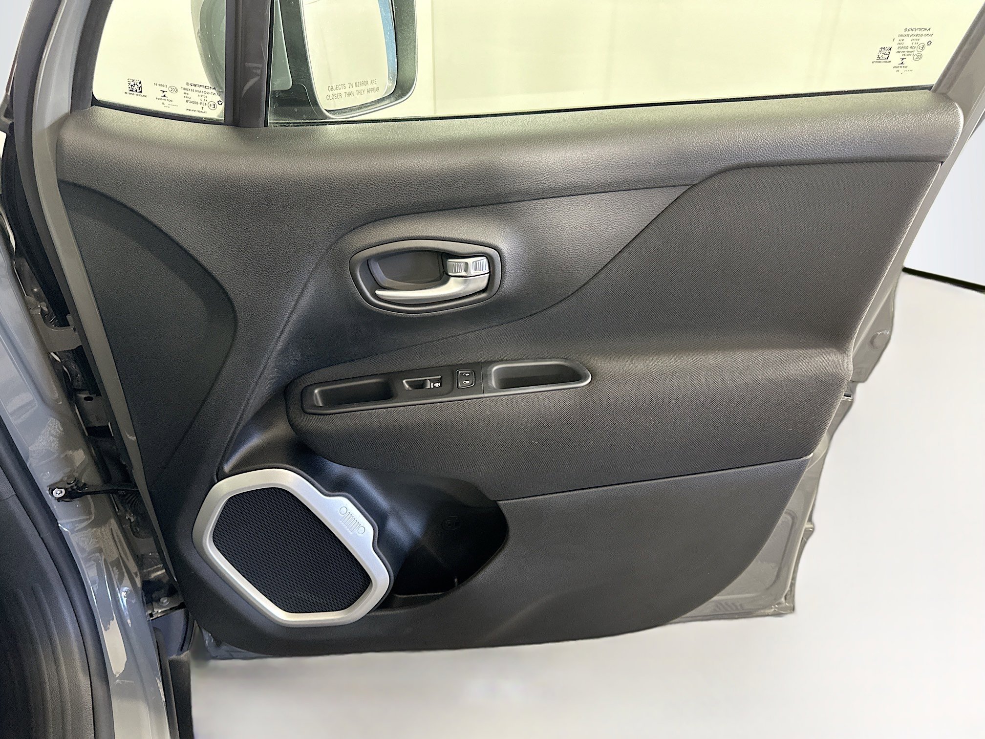 Used 2021 Jeep Renegade Latitude w/ Convenience Group image 30