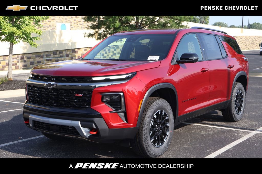 New 2026 Chevrolet Traverse Z71 w/ Enhanced Driving Package image 1