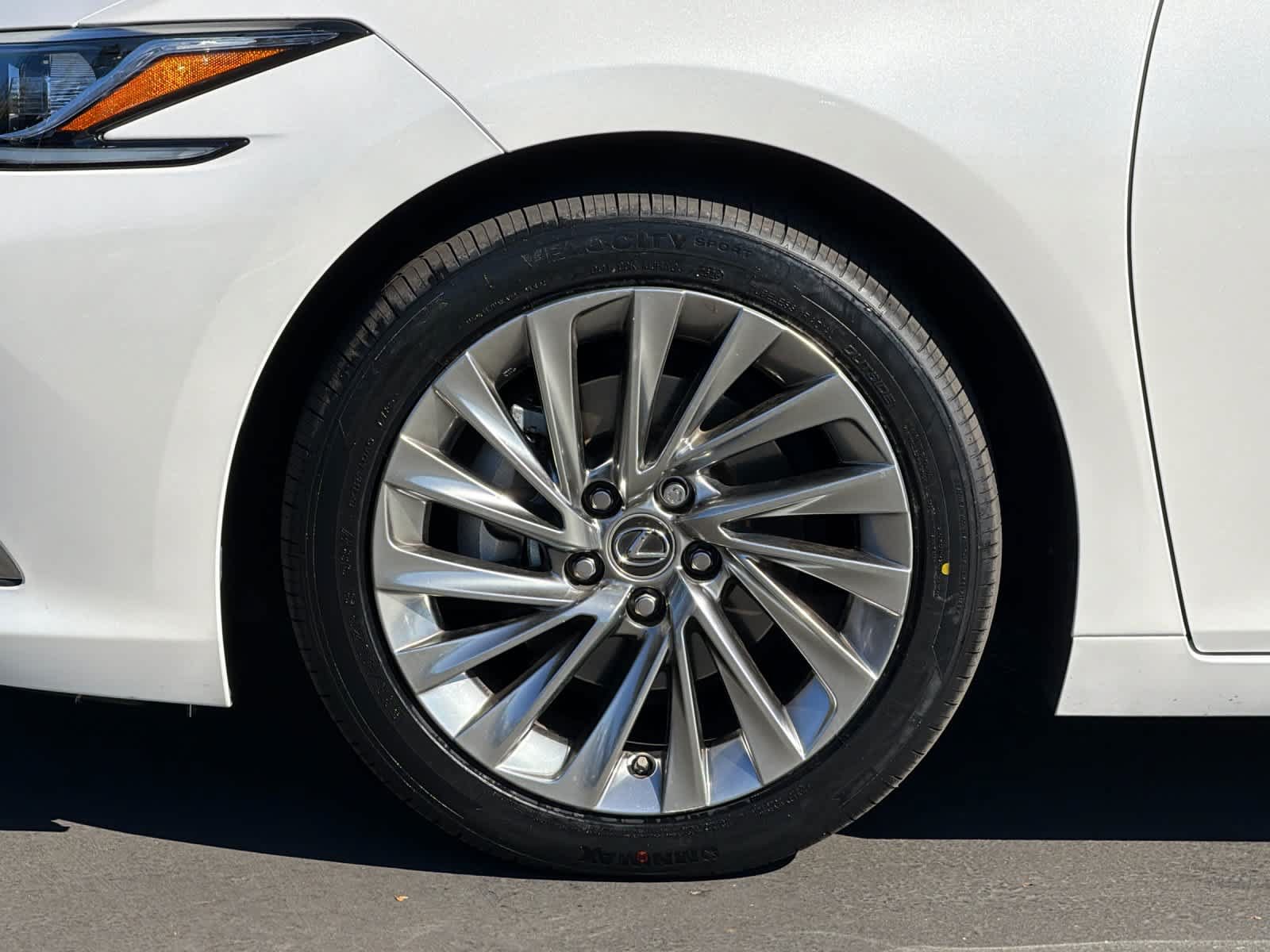 Used 2022 Lexus ES 350 w/ Accessory Package 2 FWD image 31