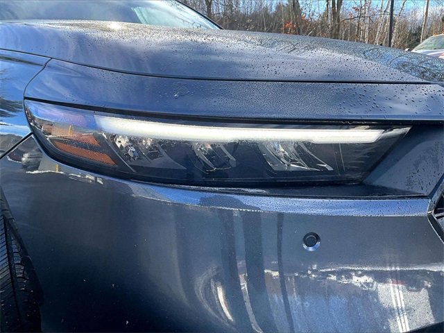 Used 2023 Honda Accord Touring image 31