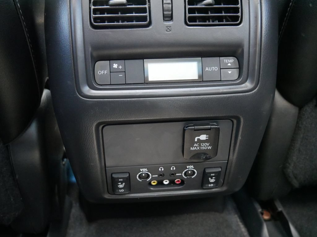 Used 2015 Nissan Pathfinder Platinum w/ Family Entertainment Package AWD/4WD image 15