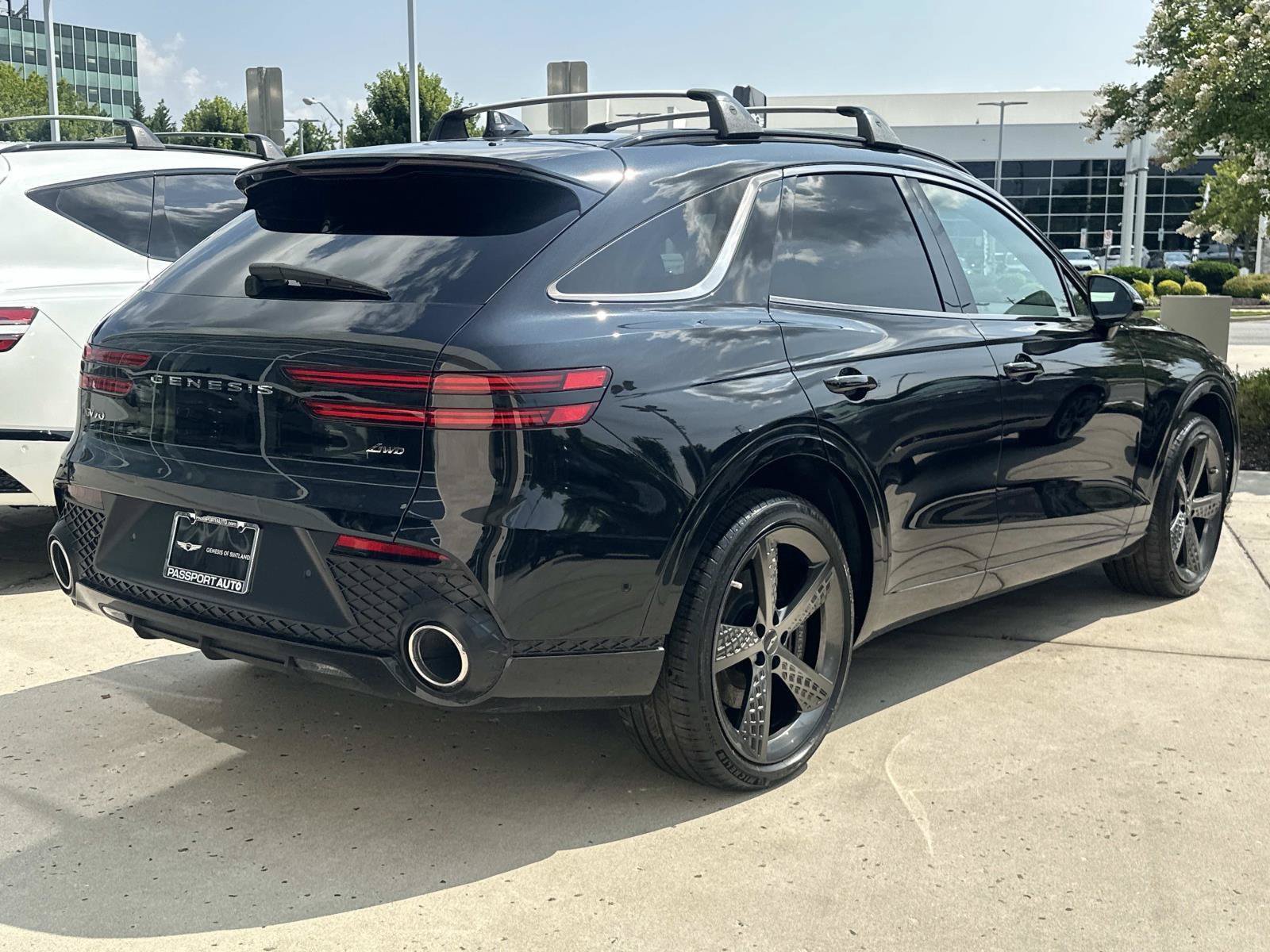 Used 2025 Genesis GV70 2.5T w/ Sport Prestige Package AWD/4WD image 4
