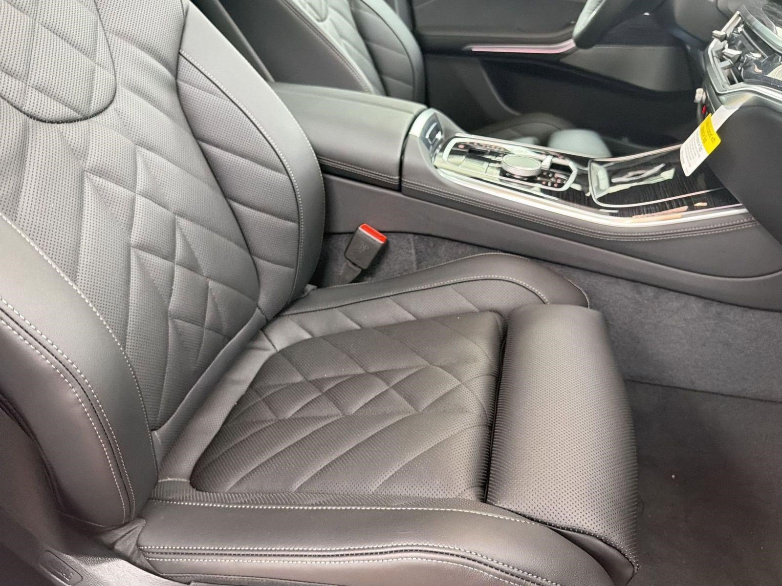 Used 2026 BMW X5 xDrive40i w/ M Sport Package AWD/4WD image 29