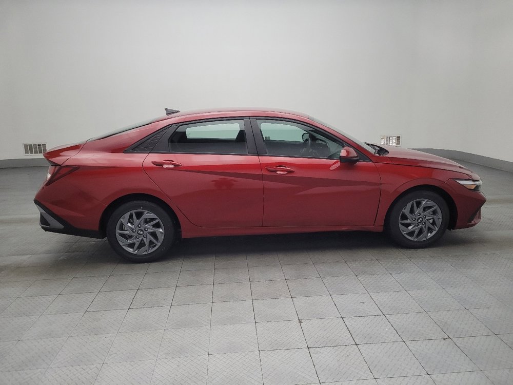 Used 2024 Hyundai Elantra SEL FWD image 10
