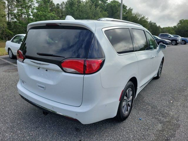Used 2020 Chrysler Pacifica Touring-L Plus w/ Advanced Safetytec Group image 10