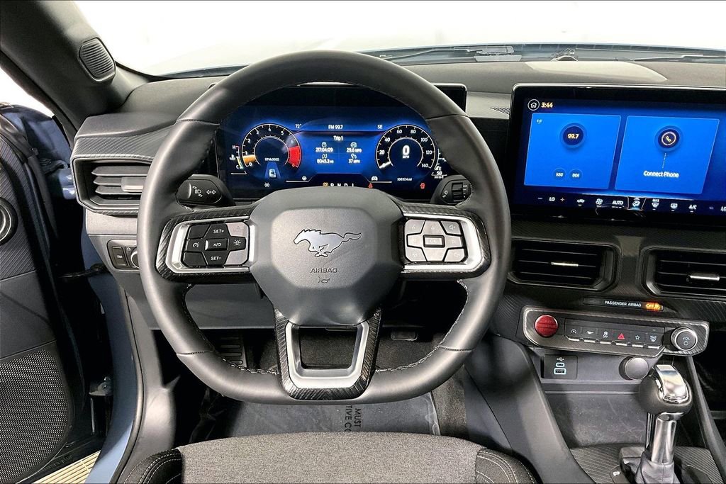 Used 2025 Ford Mustang Coupe image 5