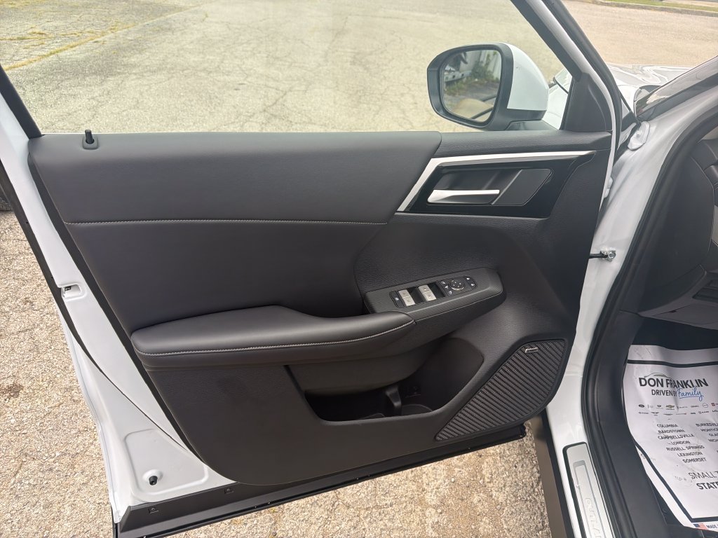 New 2026 Mitsubishi Outlander SE AWD/4WD image 12