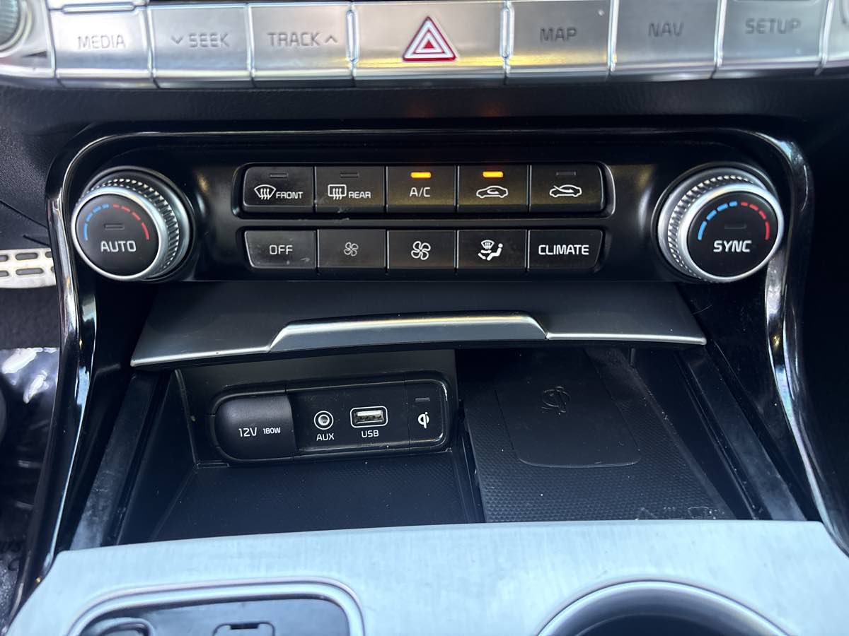 Used 2021 Kia Stinger GT2 RWD image 29