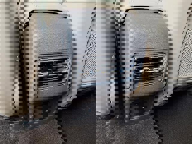 Used 2023 Lincoln Corsair FWD image 24