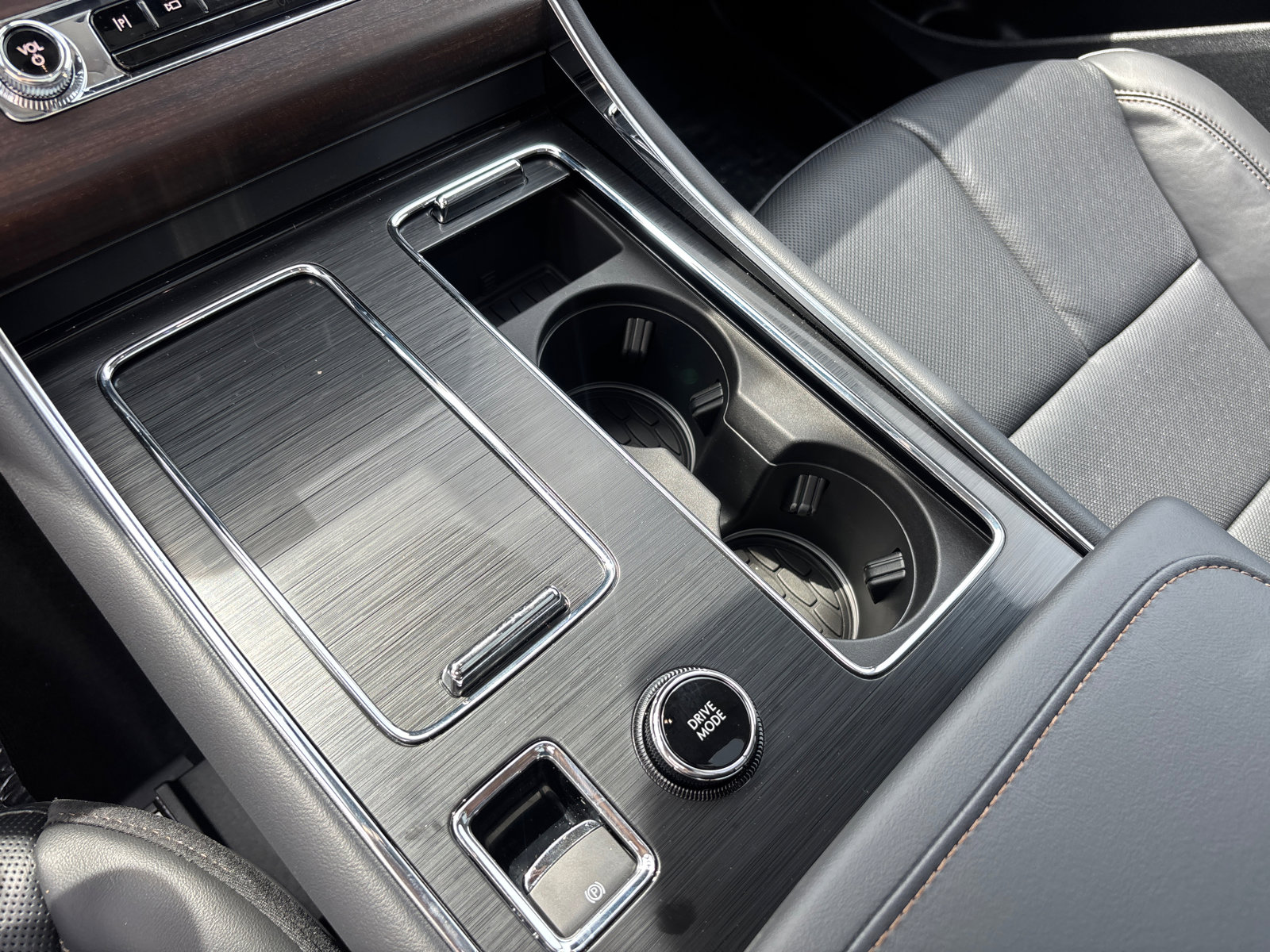 New 2025 Lincoln Aviator Reserve image 25