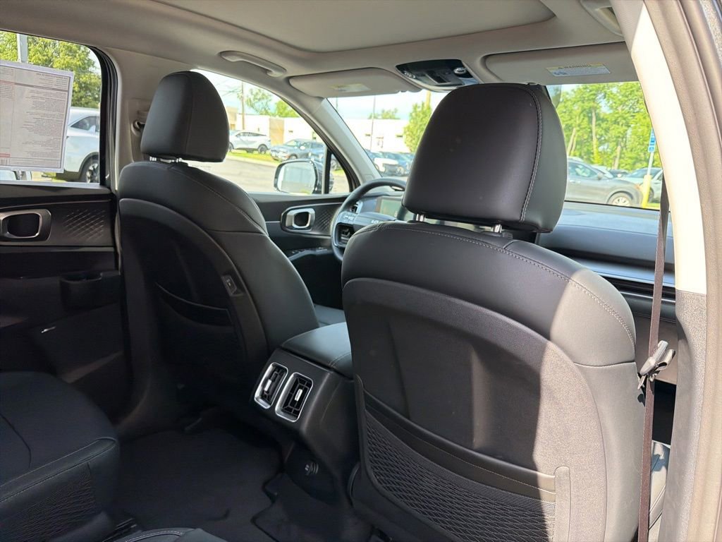 New 2026 Kia Sorento EX AWD/4WD image 14