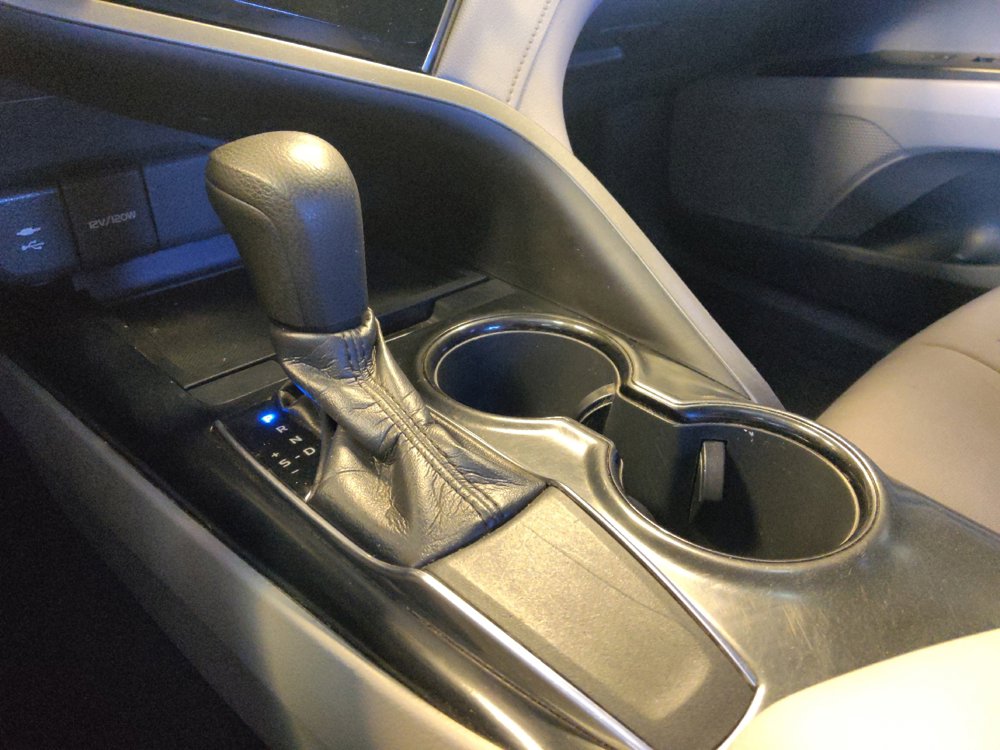 Used 2019 Toyota Camry LE w/ Carpet Mat Package FWD image 26