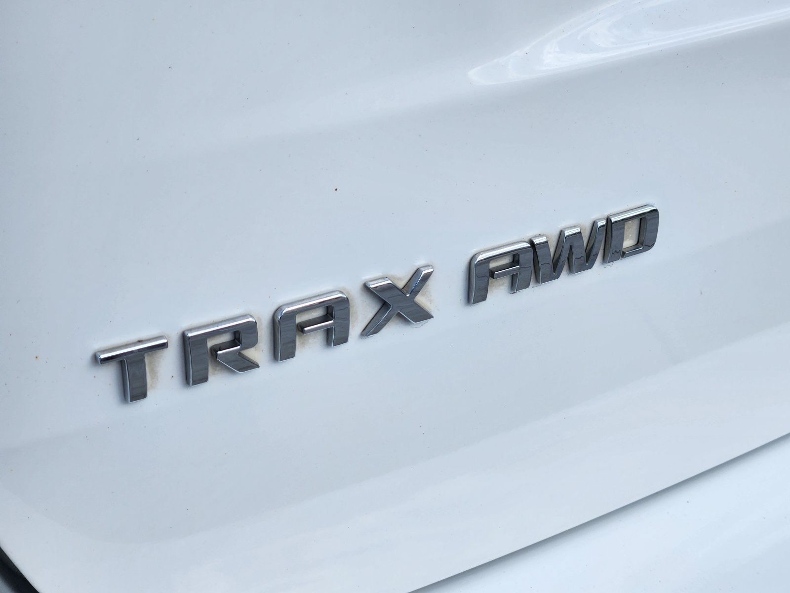 Used 2018 Chevrolet Trax LT w/ LT Convenience Package AWD/4WD image 13