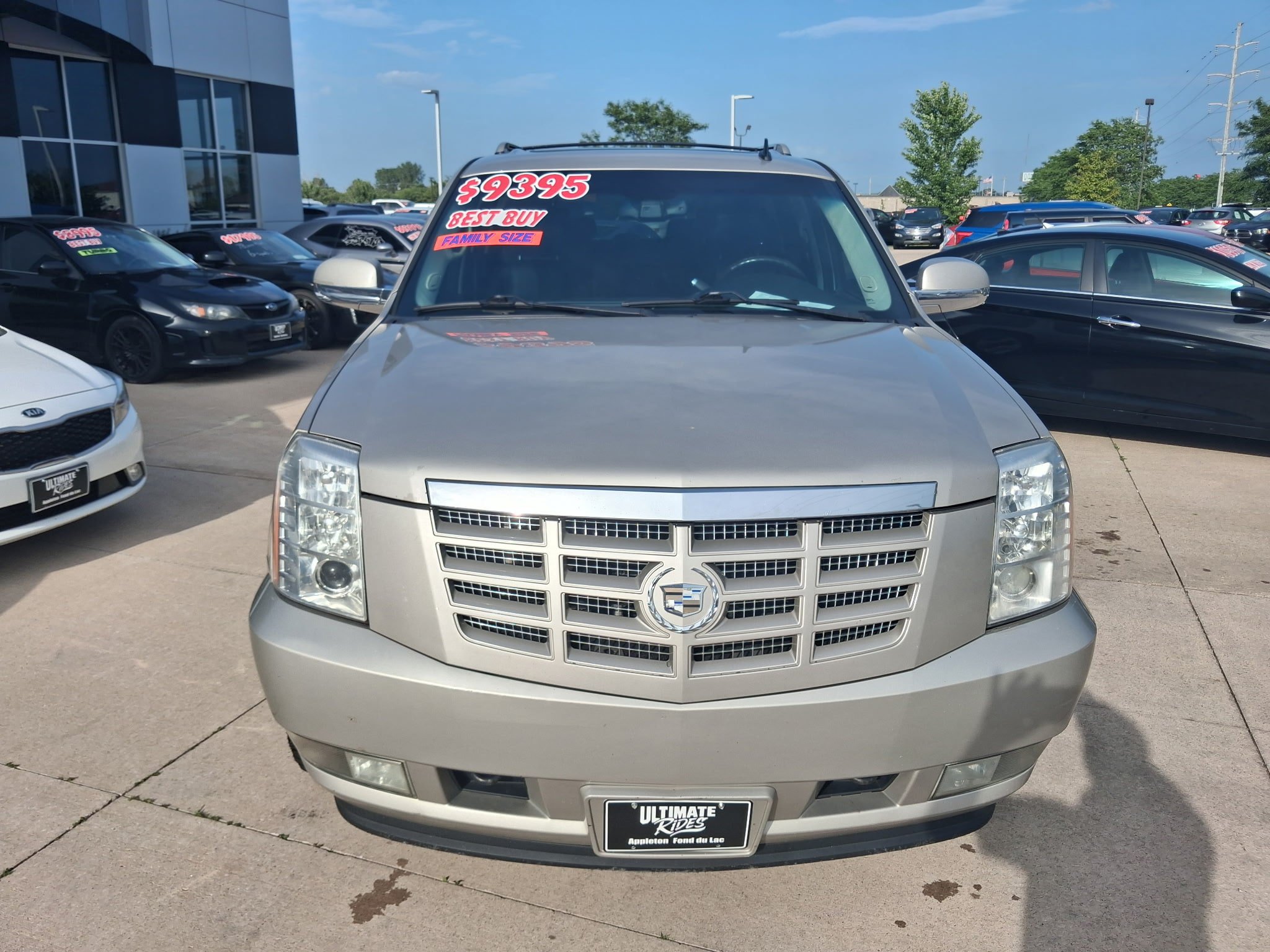 Used 2008 Cadillac Escalade ESV AWD image 2