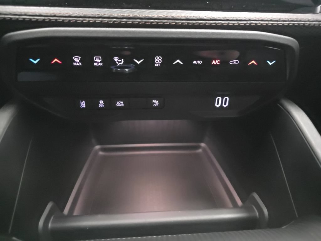 New 2026 Jeep Cherokee Limited AWD/4WD image 26