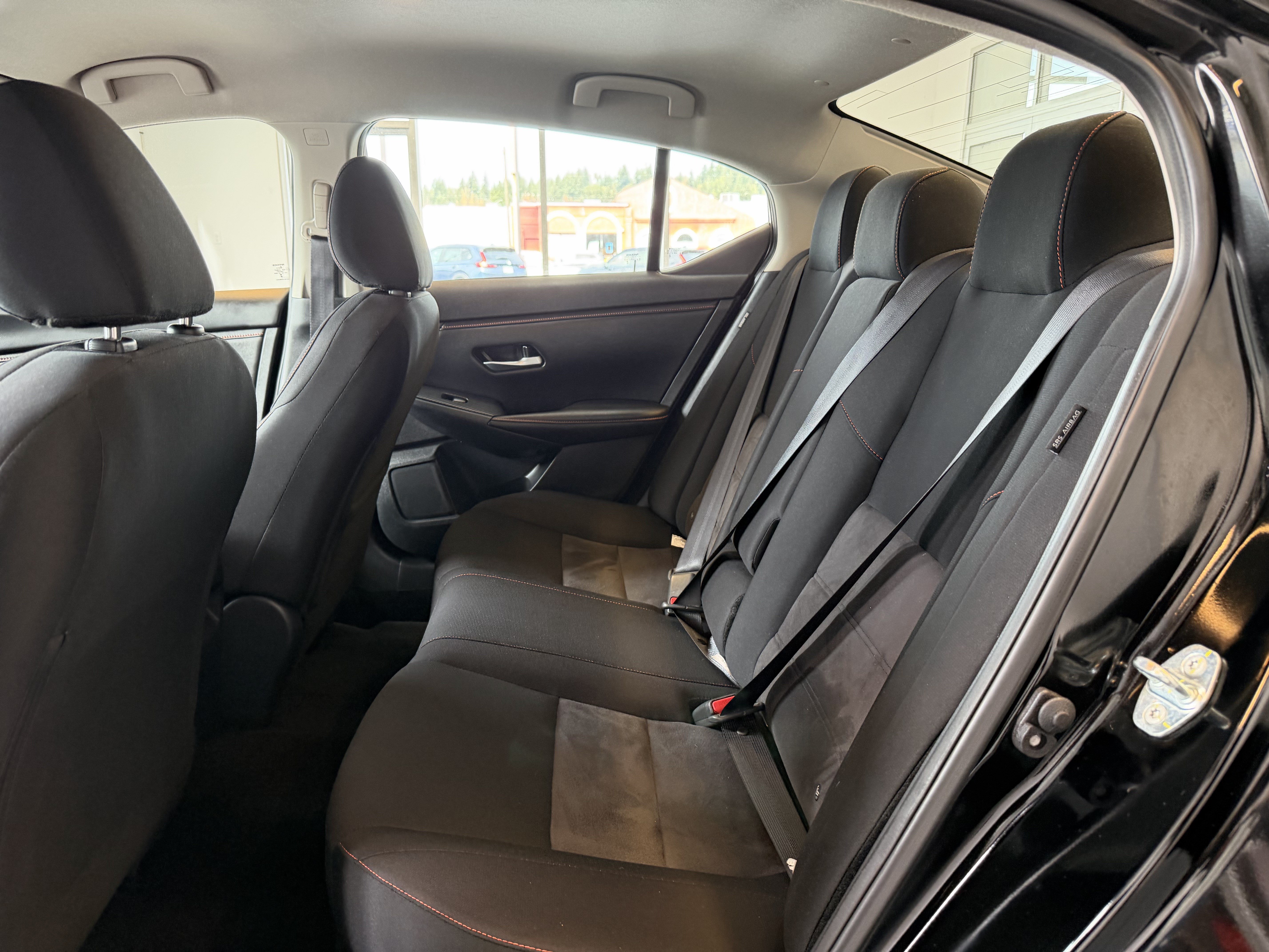 Used 2025 Nissan Sentra SR FWD image 9