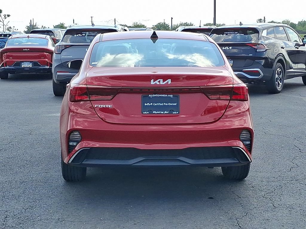 Certified 2024 Kia Forte LXS FWD image 5