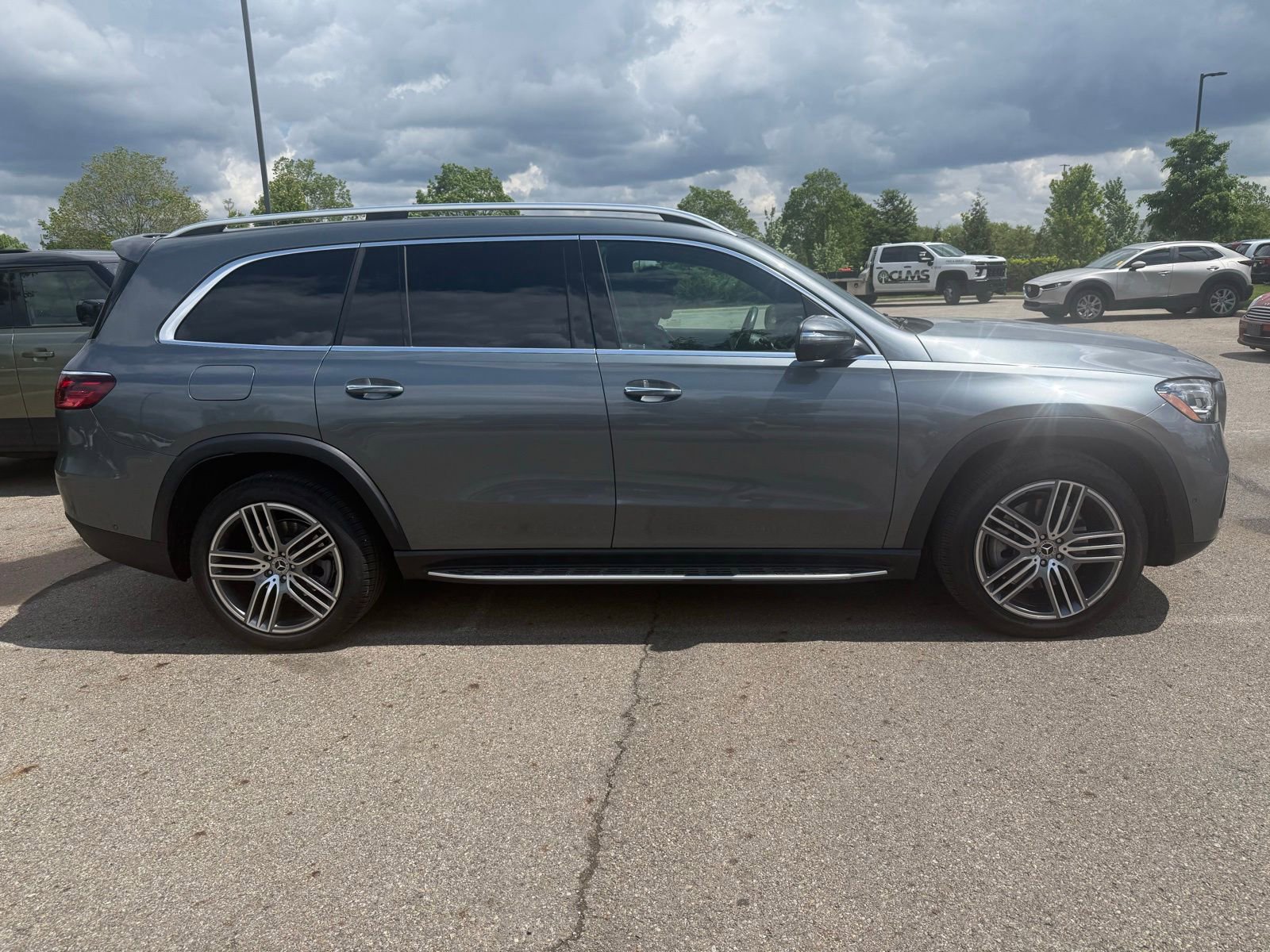 Used 2024 Mercedes-Benz GLS 450 4MATIC image 4