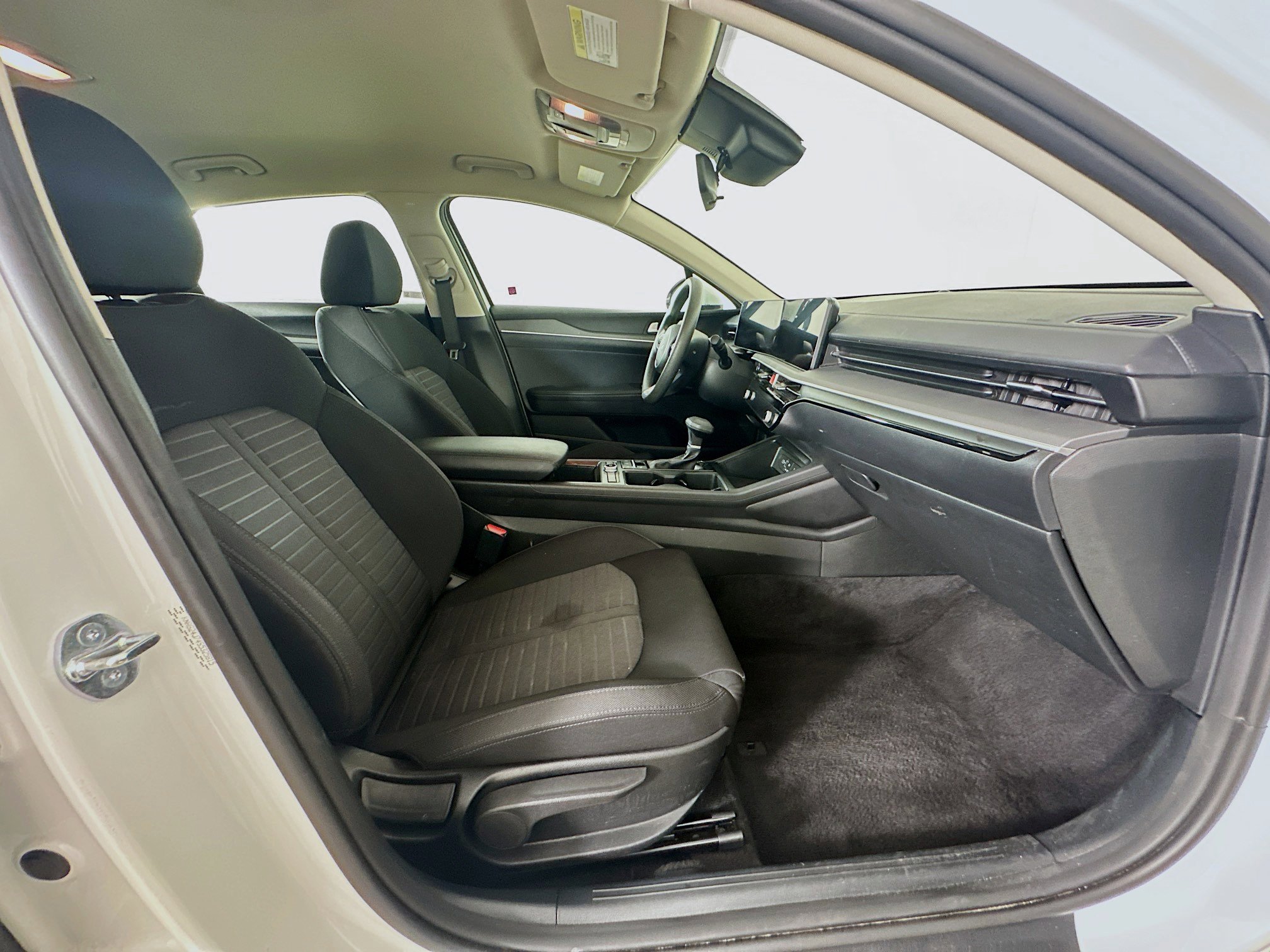 Used 2025 Kia K5 LXS image 29