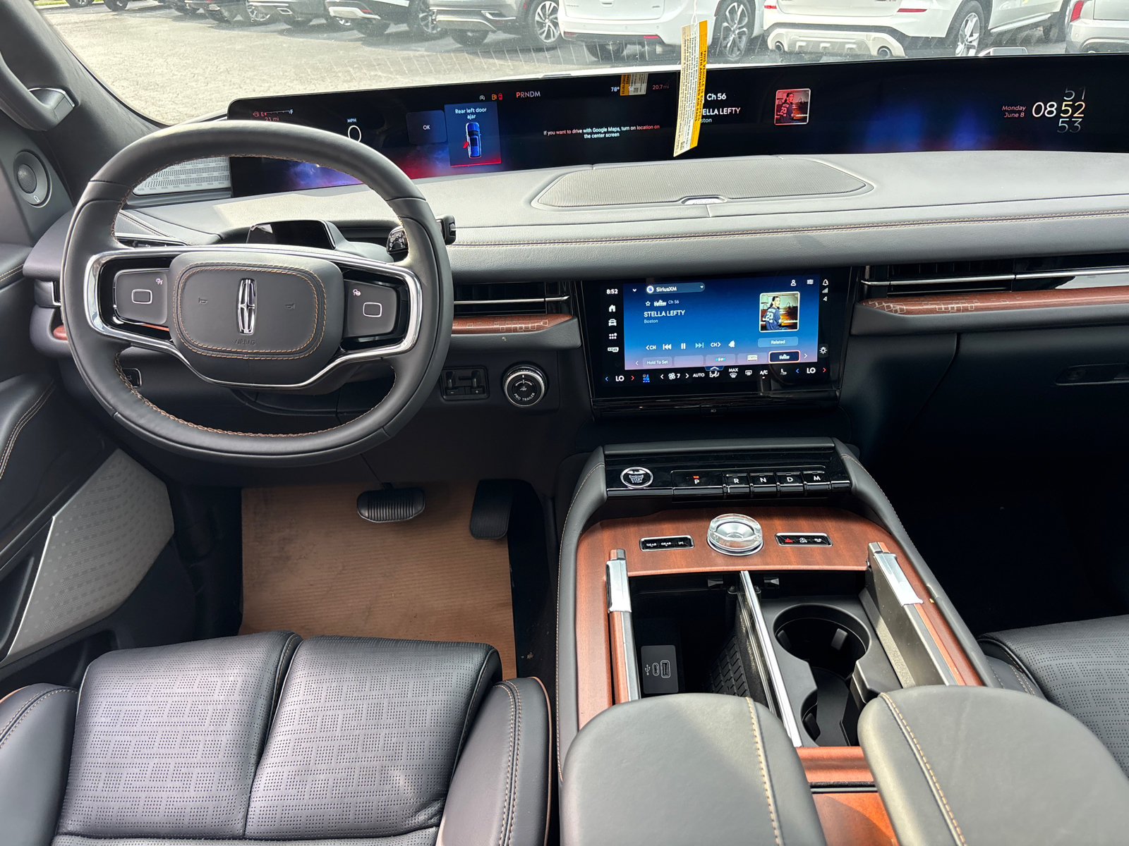 New 2026 Lincoln Navigator L Black Label AWD/4WD image 27