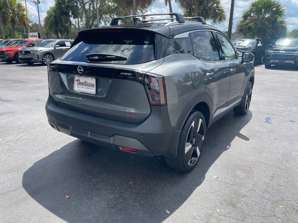 Used 2025 Nissan Kicks SR FWD image 6