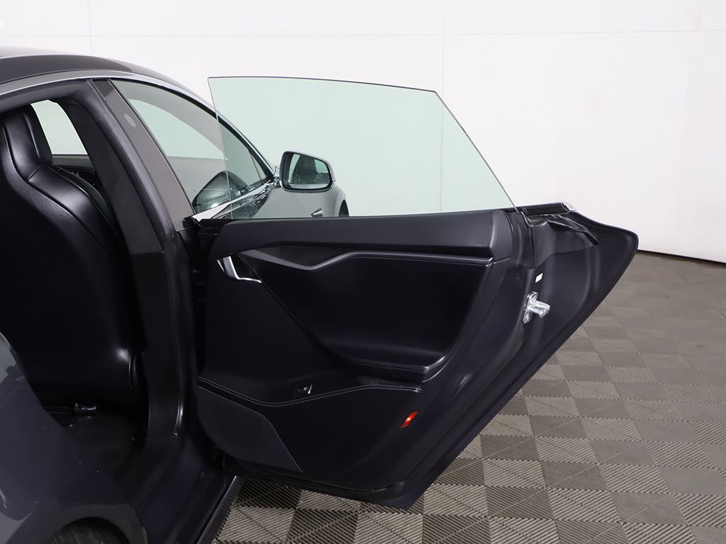 Used 2018 Tesla Model S 75D AWD/4WD image 23