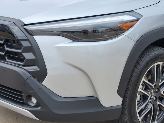 Used 2026 Toyota Corolla Cross XLE image 6
