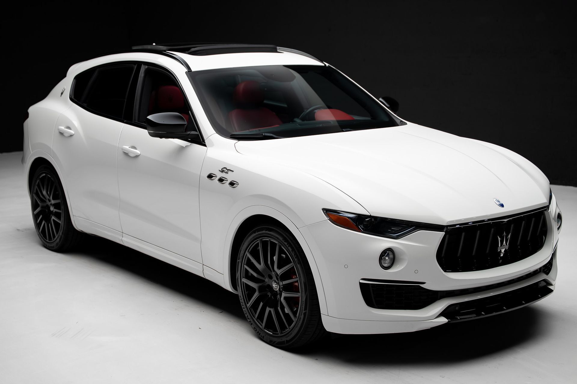 Used 2022 Maserati Levante GT AWD/4WD image 43