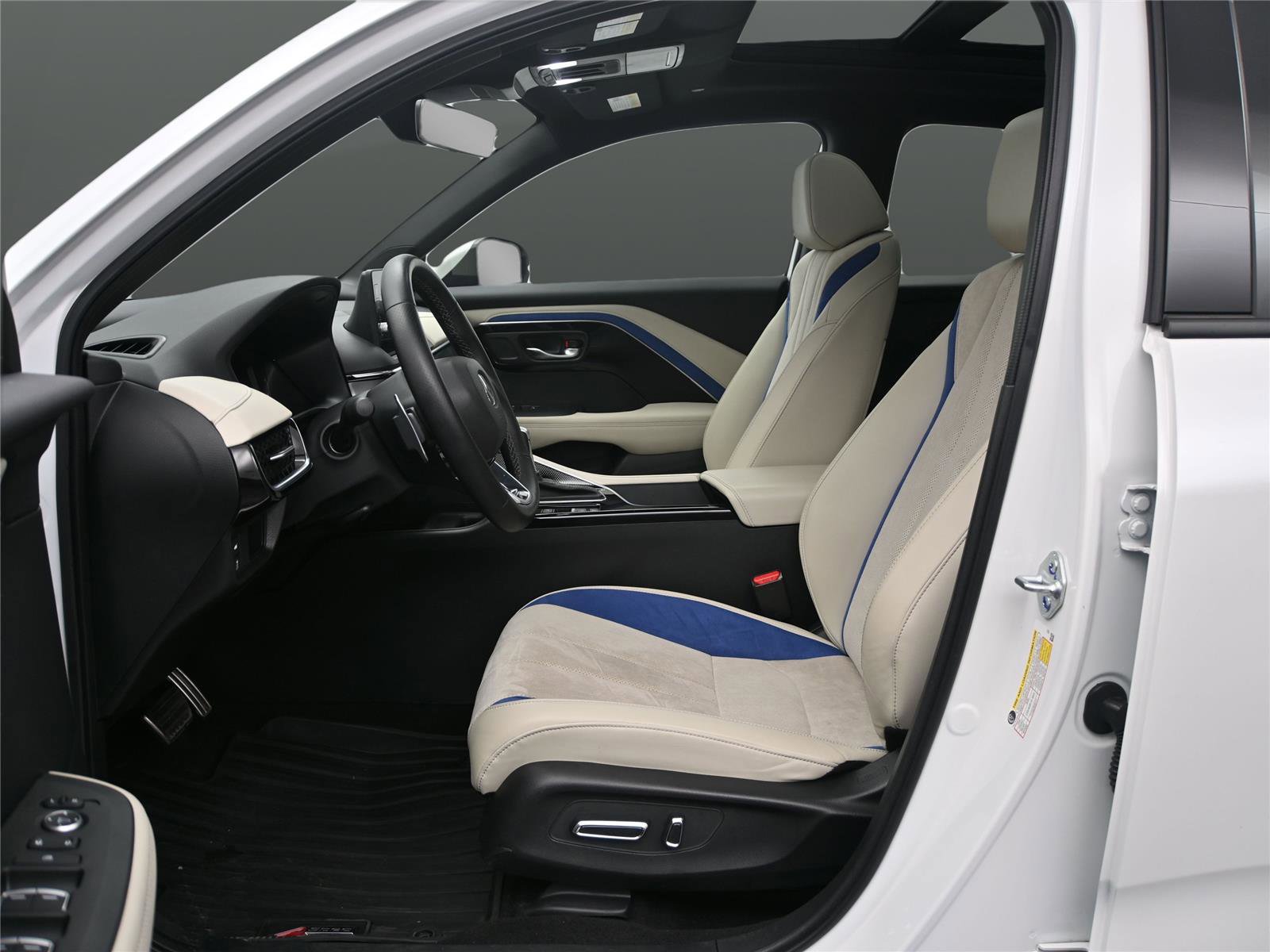 Certified 2025 Acura ADX A-Spec AWD/4WD image 8