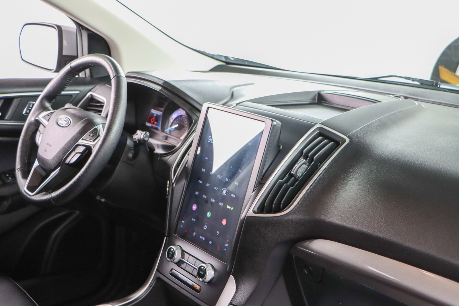 Used 2024 Ford Edge SEL w/ Convenience Package AWD/4WD image 25