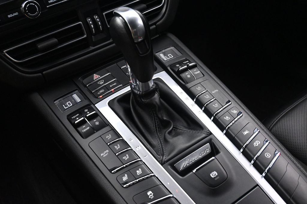 Used 2021 Porsche Macan GTS w/ Premium Package Plus (PF9) AWD/4WD image 45
