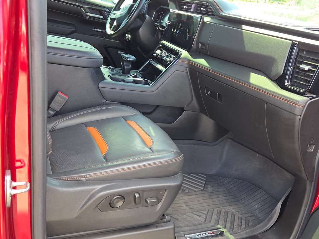 Used 2023 GMC Sierra 1500 AT4 w/ AT4 Preferred Package AWD/4WD image 13