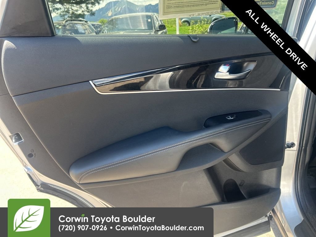 Used 2017 Kia Sorento EX AWD/4WD image 19