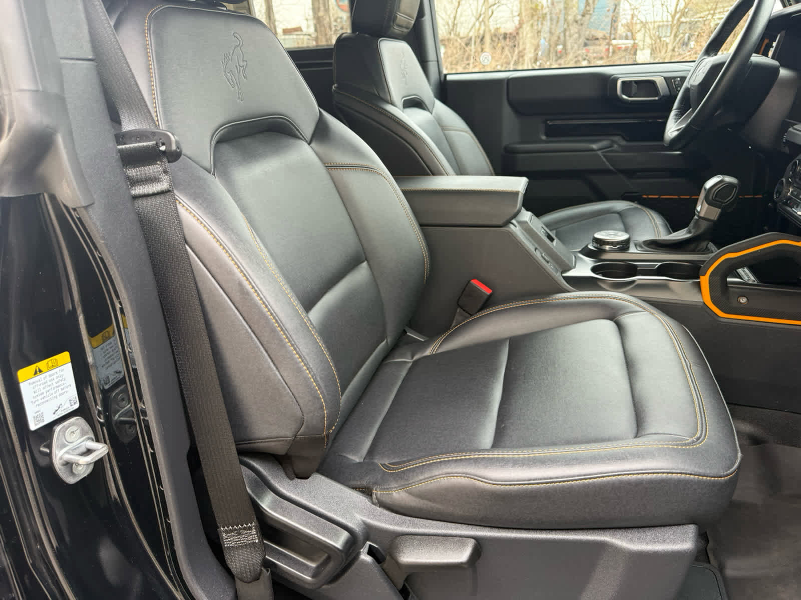 Used 2024 Ford Bronco Badlands image 9