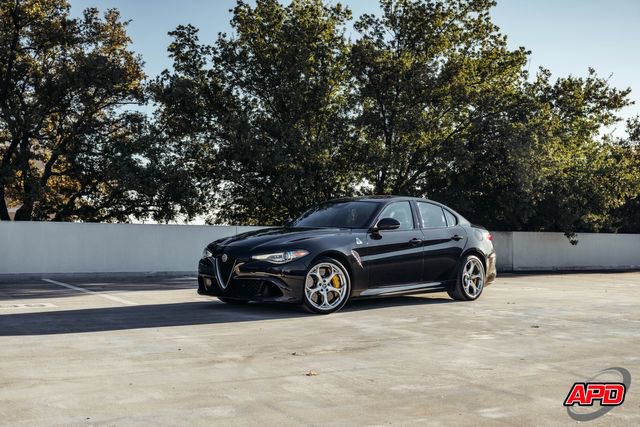 Used 2019 Alfa Romeo Giulia Quadrifoglio w/ Driver Assist Dynamic Package image 21