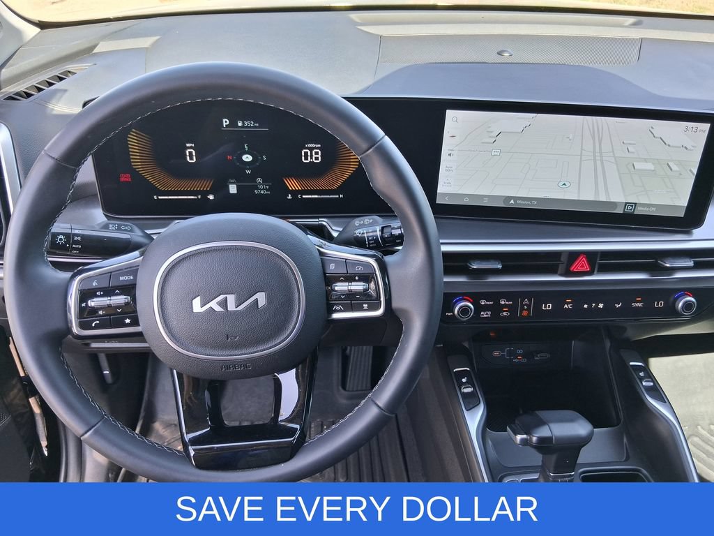 Used 2024 Kia Sorento S w/ Panoramic Sunroof Package FWD image 12