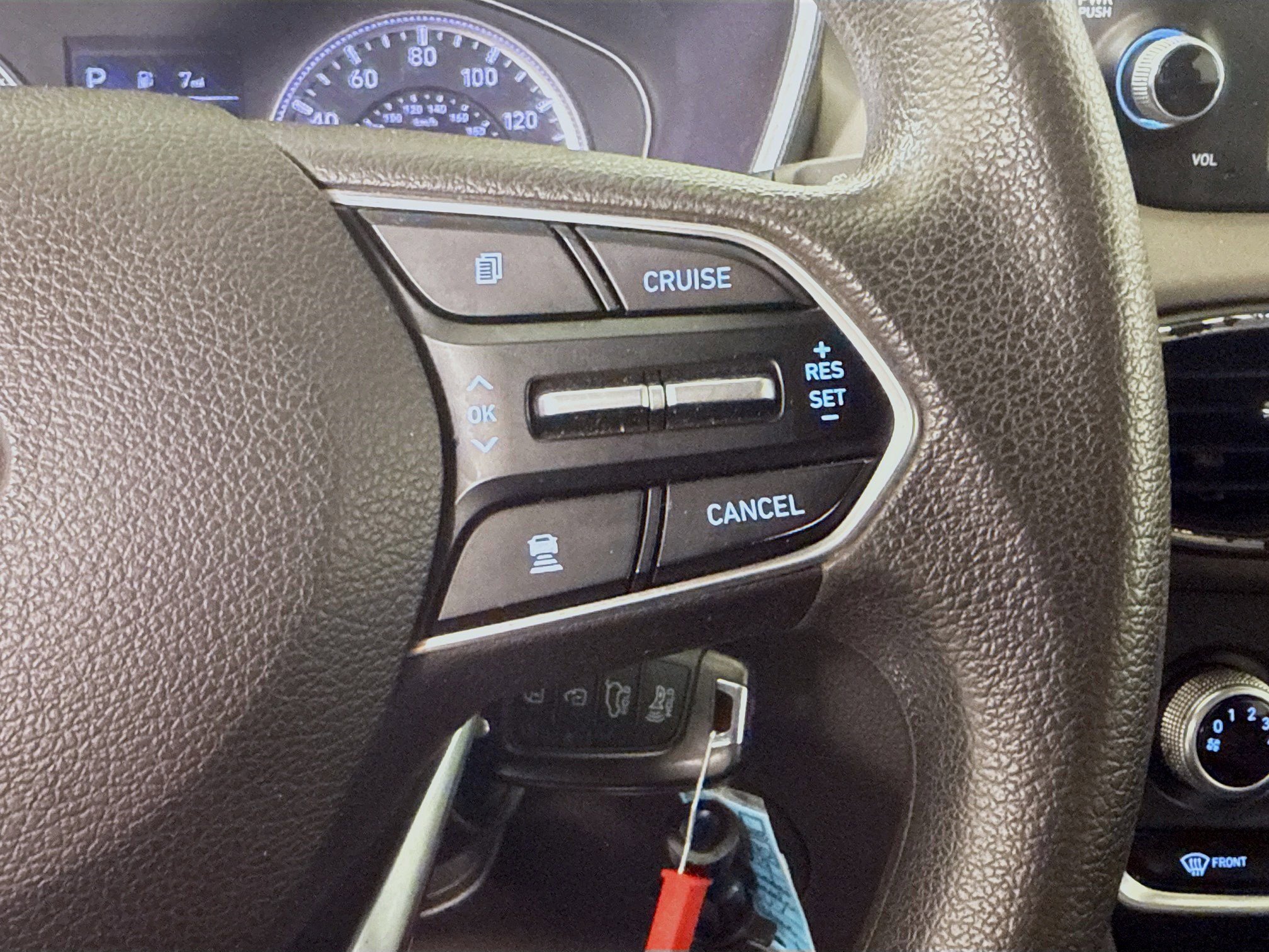 Used 2019 Hyundai Santa Fe SE image 13