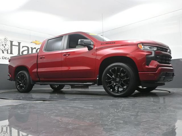 Used 2024 Chevrolet Silverado 1500 RST w/ Convenience Package II AWD/4WD image 2