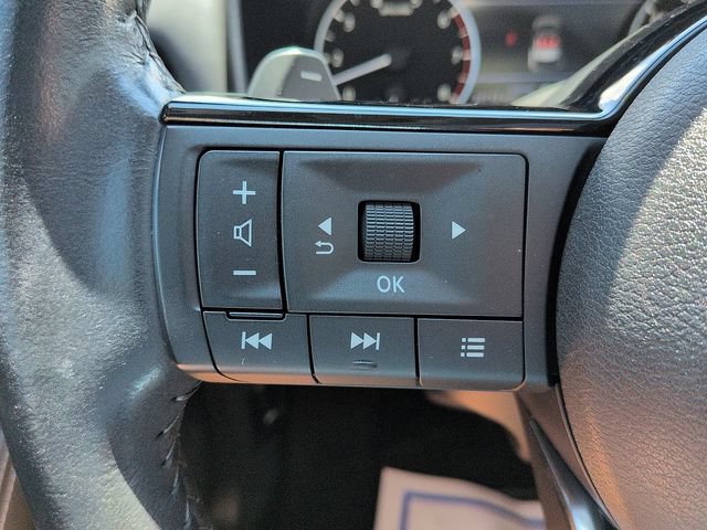 Used 2023 Nissan Rogue SV w/ SV Premium B Package FWD image 19