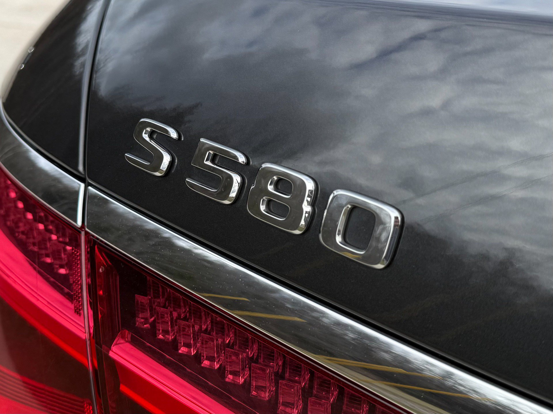 Used 2024 Mercedes-Benz S 580 4MATIC Sedan image 45