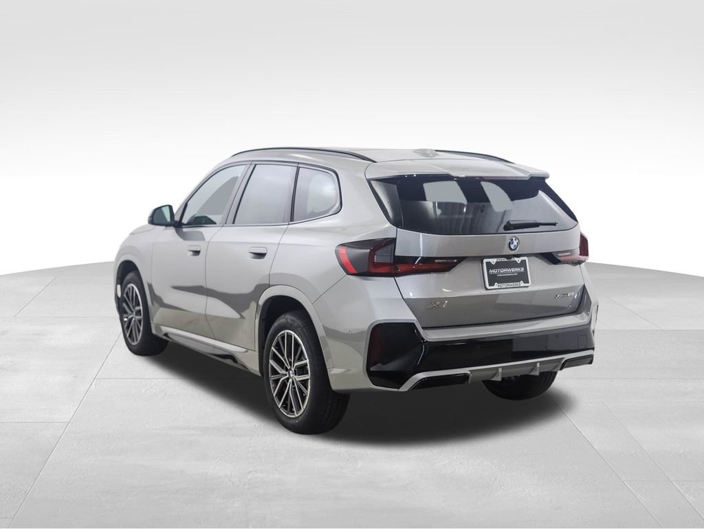 Used 2026 BMW X1 xDrive28i w/ Technology Package image 3