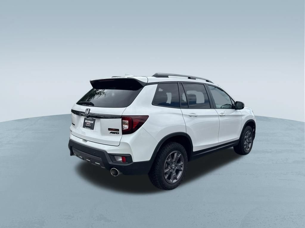 Used 2024 Honda Passport TrailSport image 8