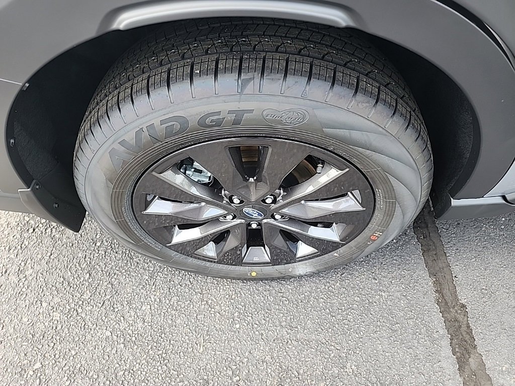 Used 2025 Subaru Outback Onyx Edition image 11