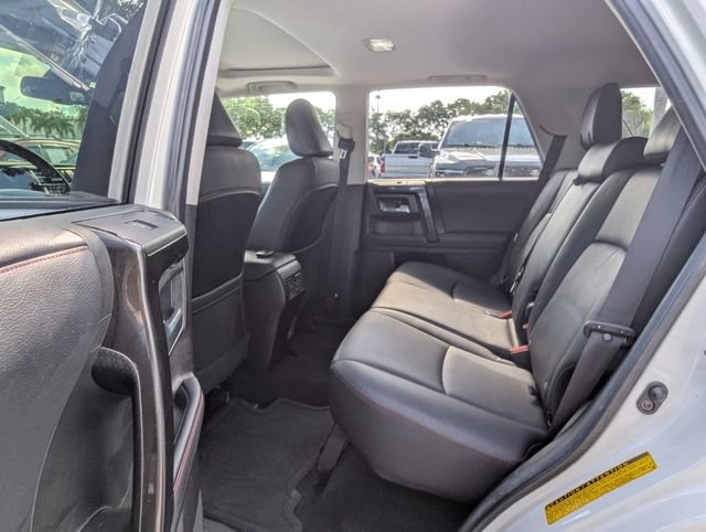Used 2022 Toyota 4Runner TRD Off-Road Premium AWD/4WD image 18
