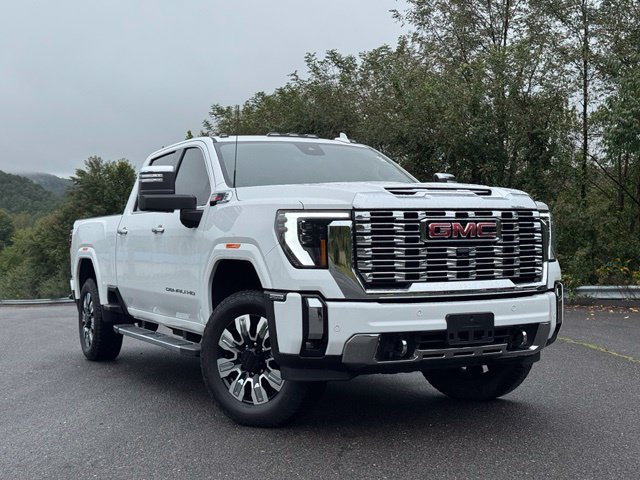 Used 2024 GMC Sierra 2500 Denali w/ Technology Package AWD/4WD image 31