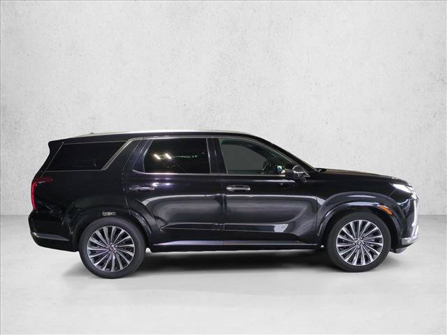 Used 2024 Hyundai Palisade Calligraphy FWD image 4