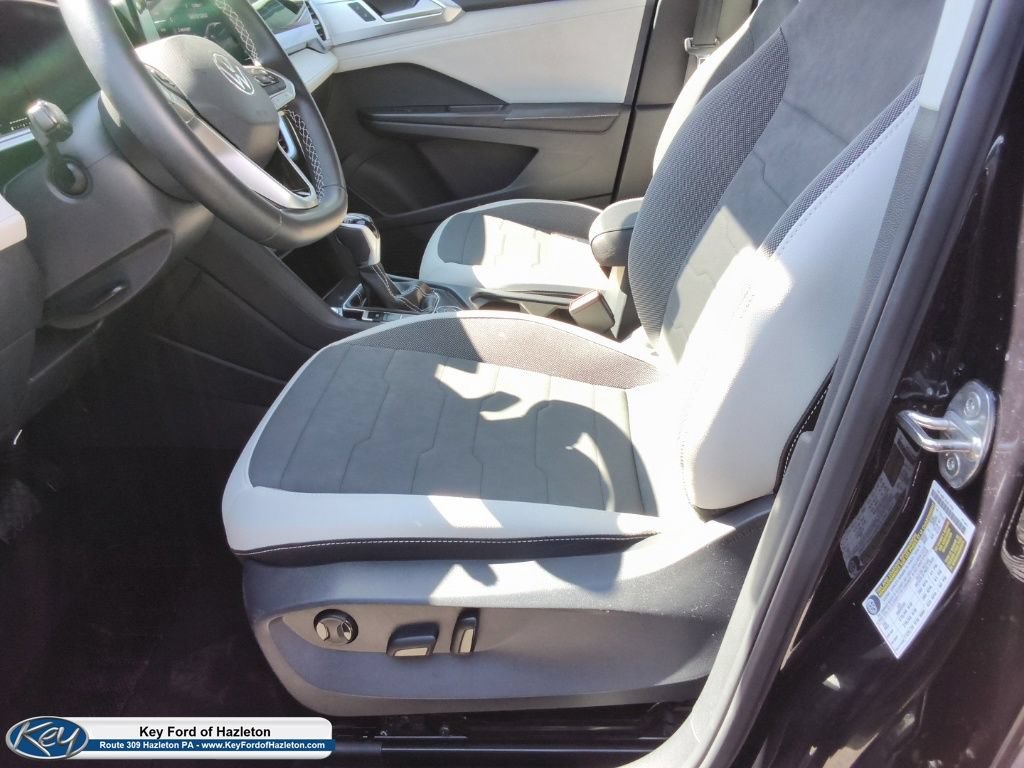 Used 2026 Volkswagen Taos SE AWD/4WD image 24