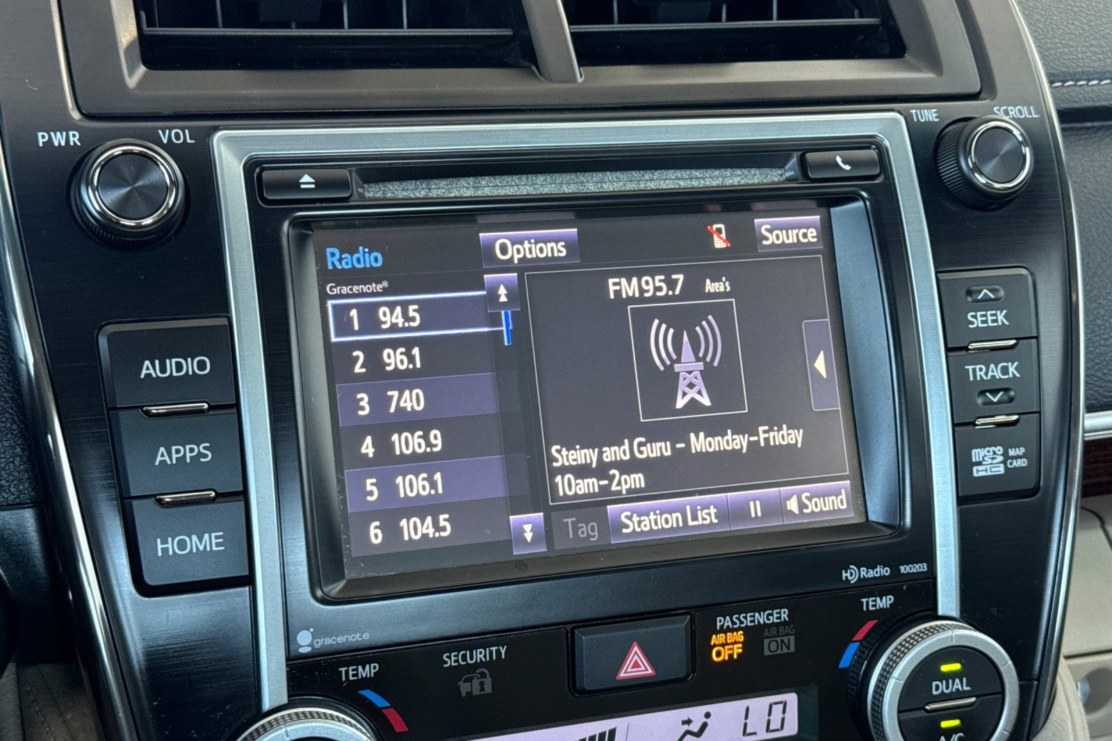 Used 2014 Toyota Camry XLE FWD image 21